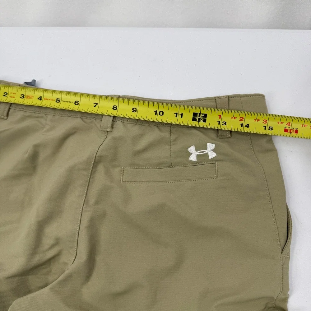 Under Armour Cargo Shorts Boys Youth XL Khaki Tan Performance Golf 1350178